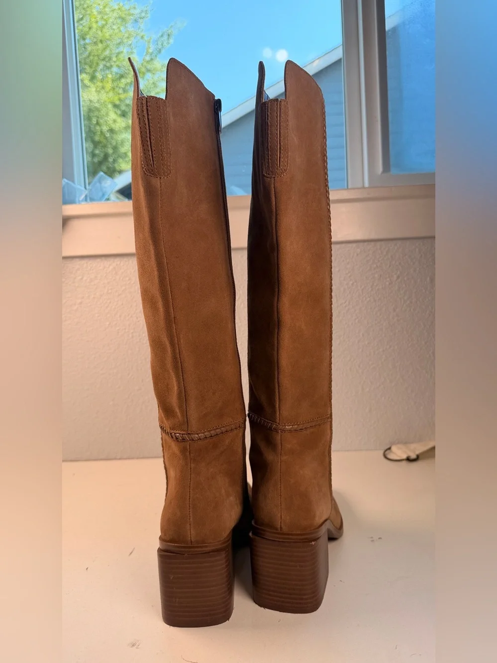 Vince Camuto Kalee Brown Suede Knee High Block Heel Boots Size 8.5 tall boots